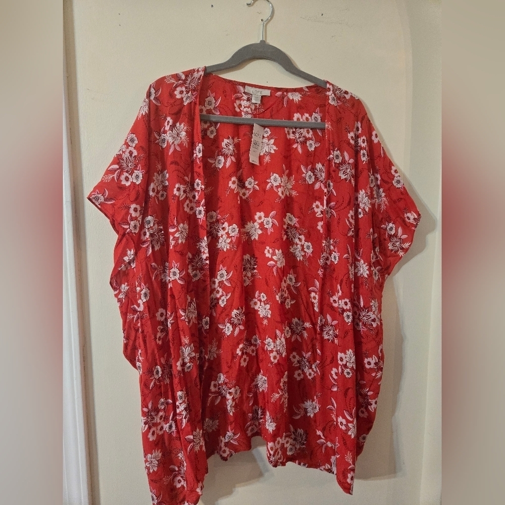 🆕LOFT Red and White Floral Kimono Size XS/S